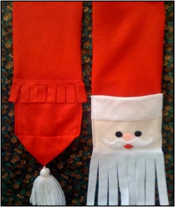 Santa Scarf for Craftsy 253x300 Last Minute Gift?